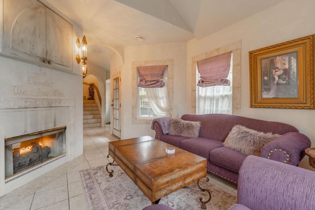 The Castle Villa Chemainus Luaran gambar