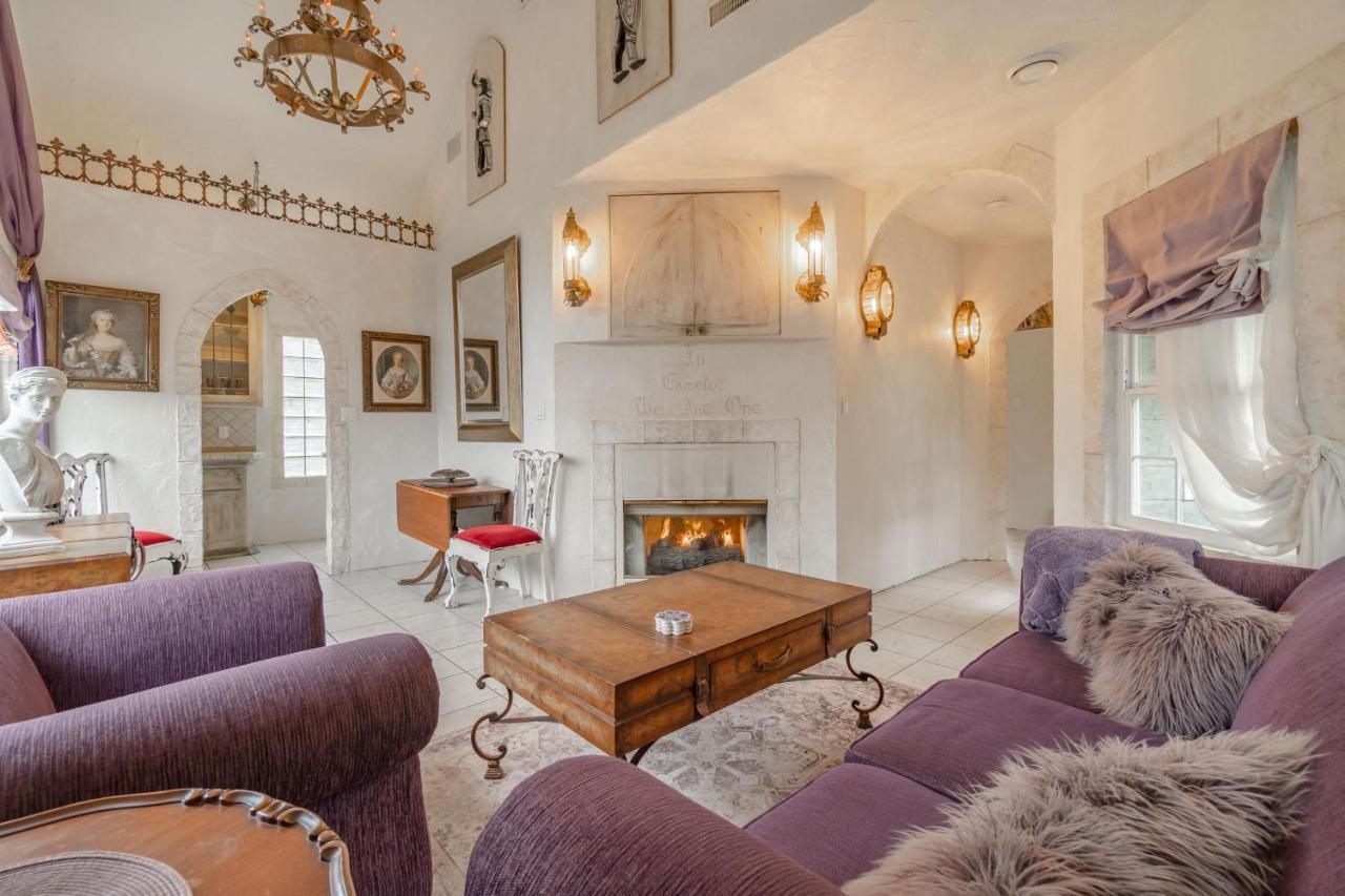 The Castle Villa Chemainus Luaran gambar